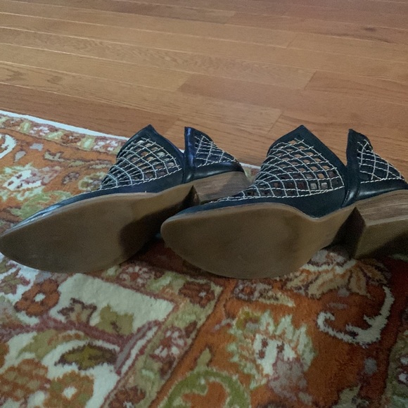 Jeffrey Campbell Black Booties - Picture 5 of 8